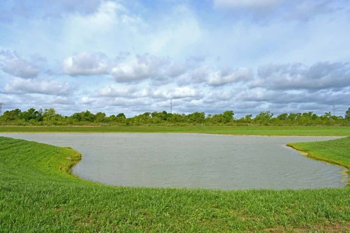 Kendall Lakes Detached in Alvin, Texas, Usa preconstruction