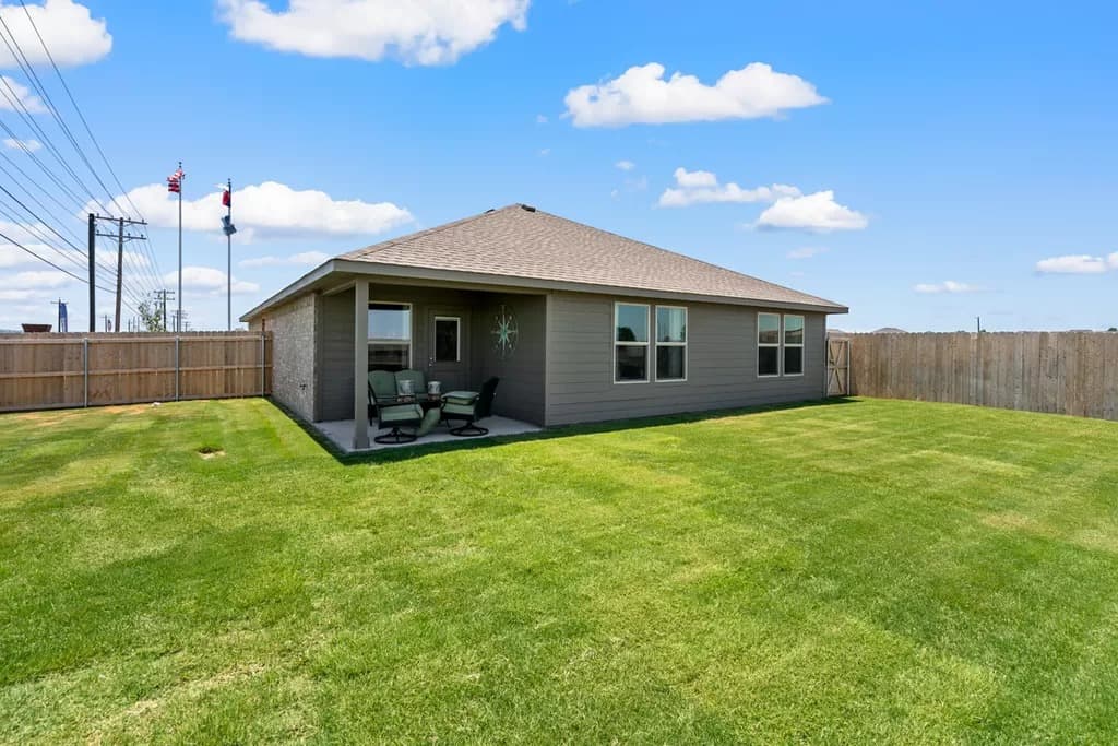 Faculty Row - 1707810677799 8d4bf9eba4350f194d3eff33314b4be1