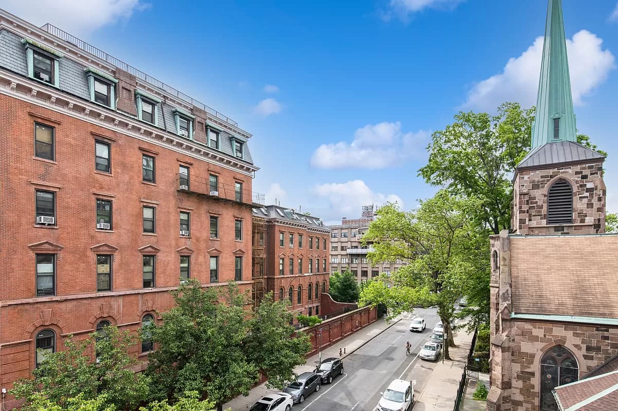 218 Classon Avenue - 1705235490178 14be7cb249e947b1f526ee326e7e6326 se extra large 1500 800 218 Classon Avenue - 1705235490178 14be7cb249e947b1f526ee326e7e6326 se extra large 1500 800