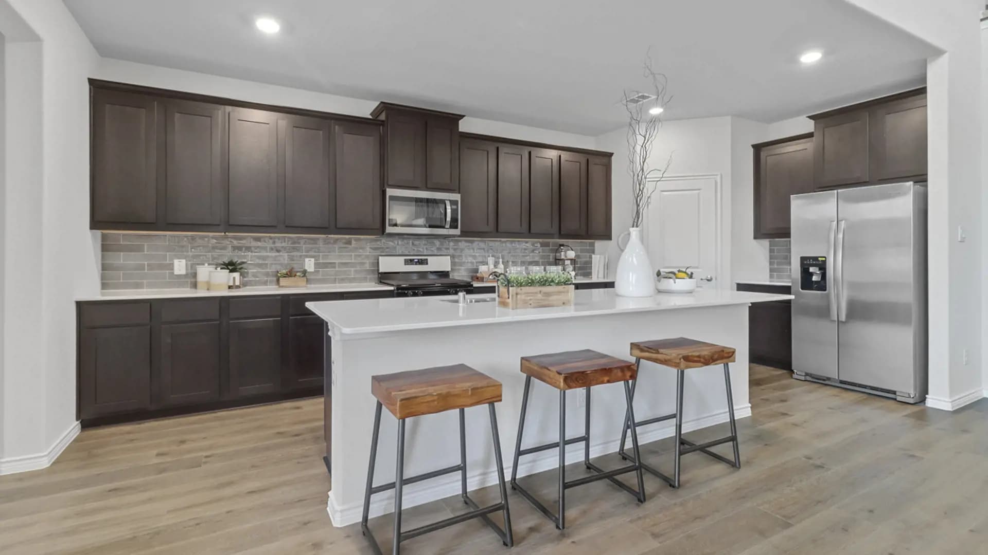 The Woods at Lindsey Place - 1709107060392 2023 12 10 03 57 07 2023 12 10 03 57 01 810 2144 hampton 2975 e floorplan kitchen v1 gallery image The Woods at Lindsey Place - 1709107060392 2023 12 10 03 57 07 2023 12 10 03 57 01 810 2144 hampton 2975 e floorplan kitchen v1 gallery image