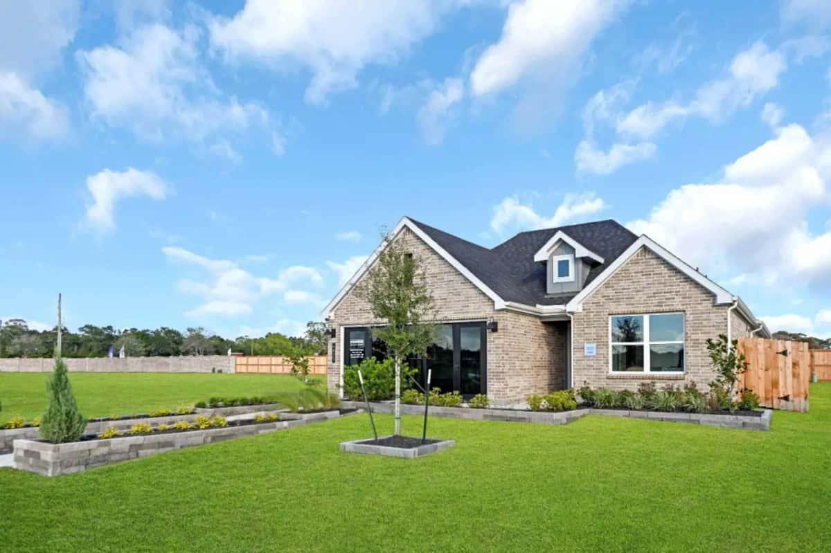 Post Oak Pointe Detached in Arcola, Texas, Usa preconstruction Post Oak Pointe Detached in Arcola, Texas, Usa preconstruction