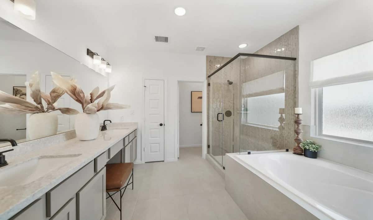 Knoll Court Detached in Houston, Texas, Usa preconstruction Knoll Court Detached in Houston, Texas, Usa preconstruction