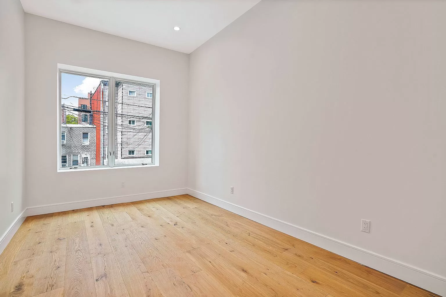 47 Diamond Street Condo Brooklyn New York Usa preconstruction