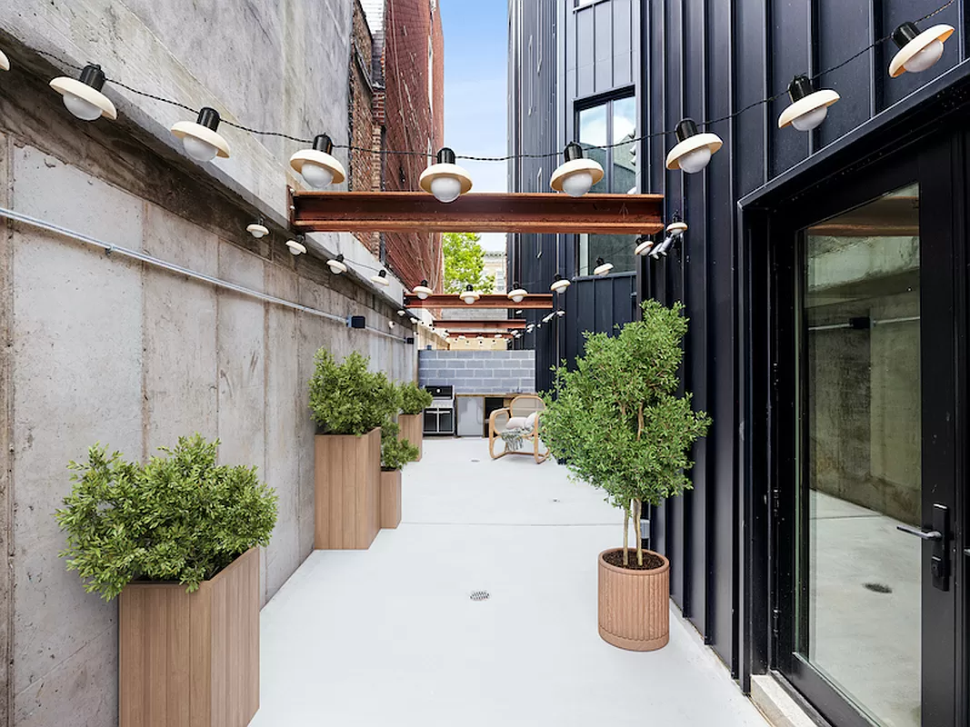 Saint Nick Lofts Condo Brooklyn New York Usa preconstruction