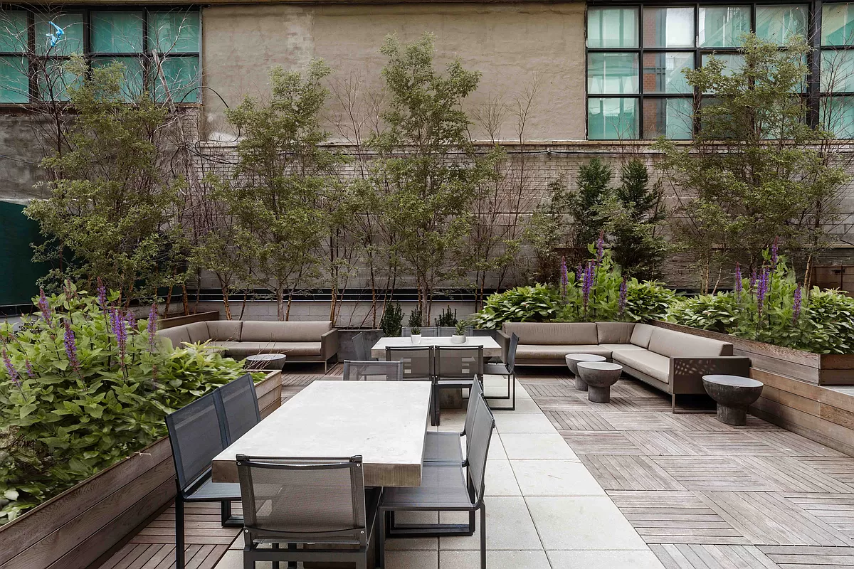 The Independent Condo Long Island City New York Usa preconstruction